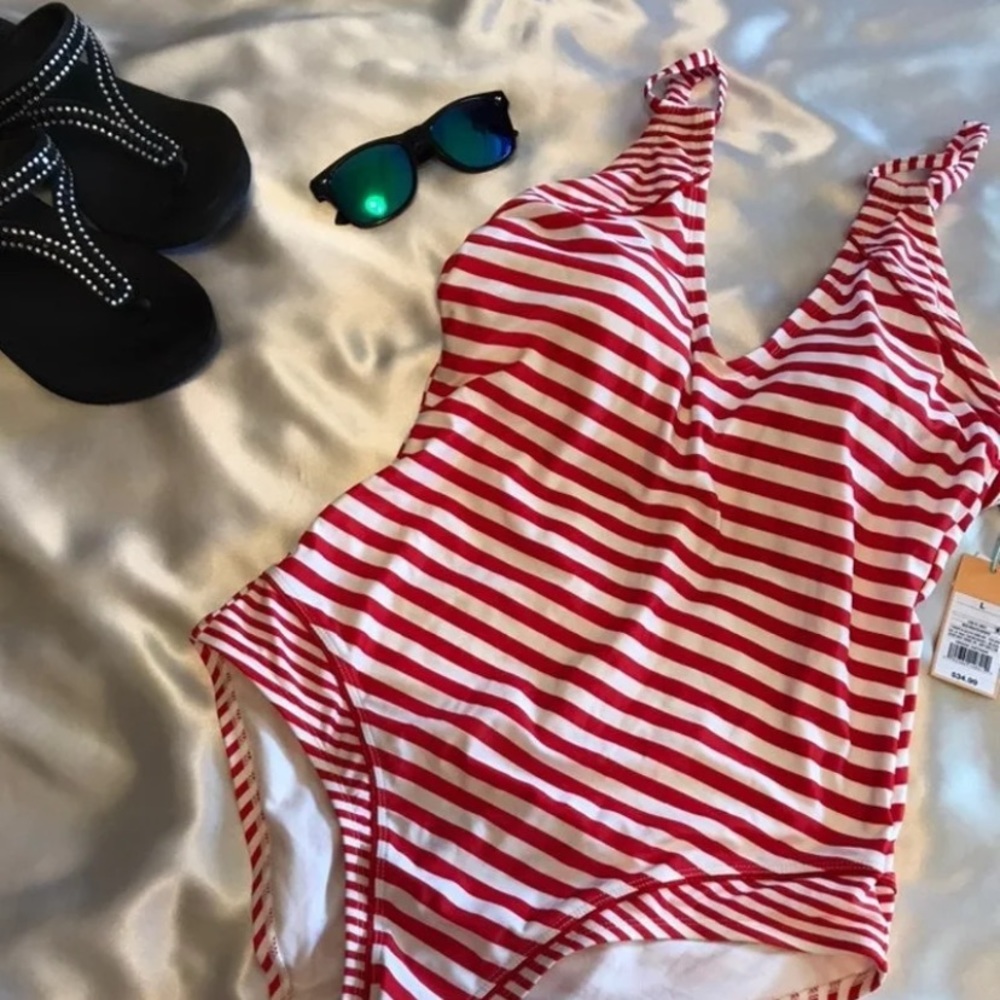 Kona Sol Large Red/white one-piece swimsuit